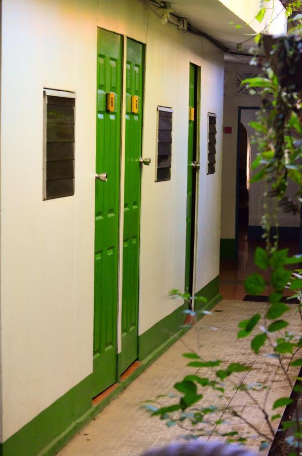 Hostal El Rio Leon Exterior photo