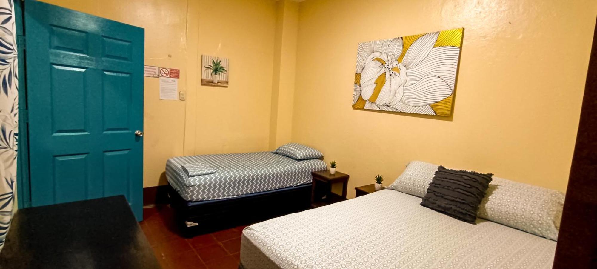 Hostal El Rio Leon Exterior photo